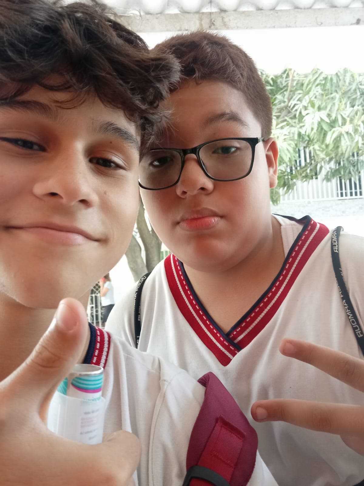 un niño super lindo otra vez mas